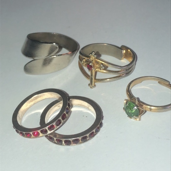 Vintage Jewelry - Lot of 5 Vintage Gold Tone & Silver Tone Boho Rings Adjustable & Size 6 & 8